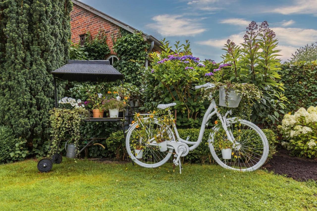Ferienwohnung Bloeck Busdorf エクステリア 写真